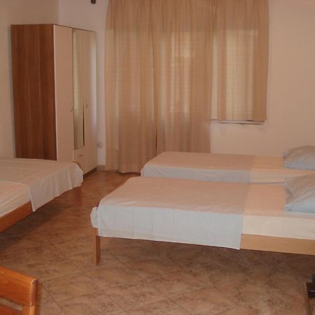 Guest House Karevic هفار الغرفة الصورة